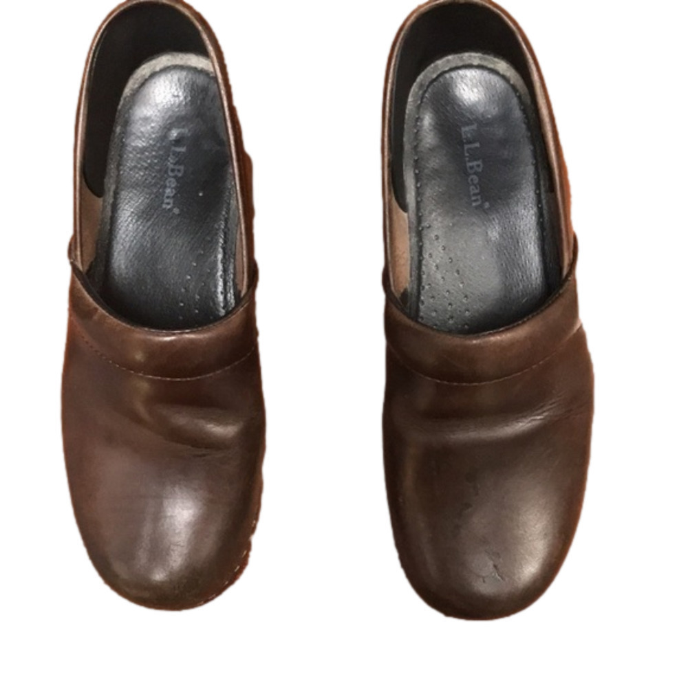 L L Bean dark brown leather clog/mule black sole heels slightly worn comfortable